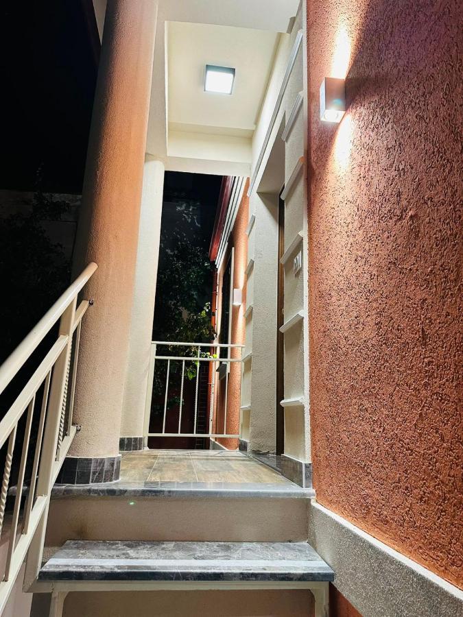 Vila Alba 1 Korce Exterior foto